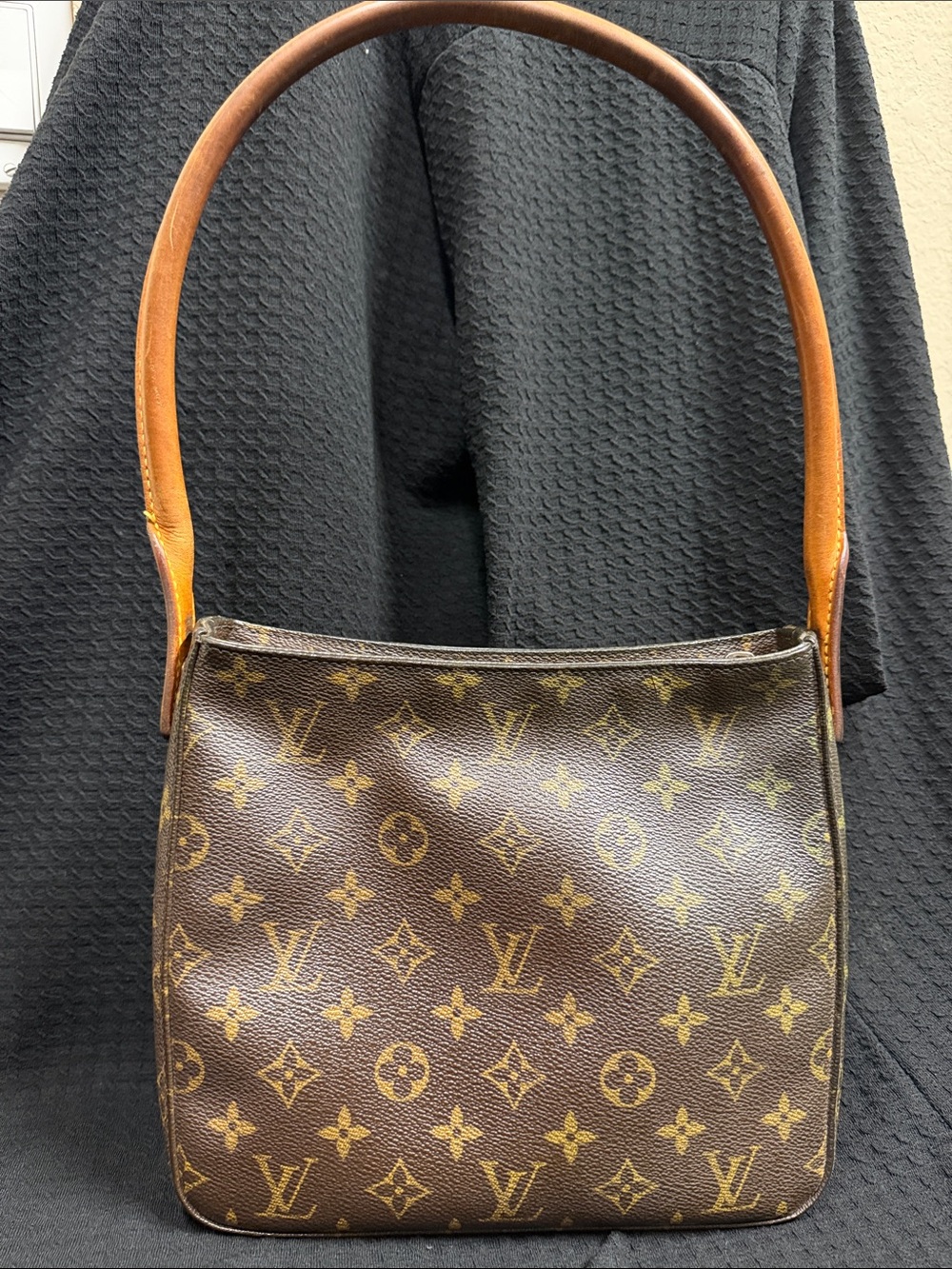 Louis Vuitton Looping MM Monogram Shoulder Bag